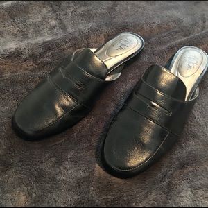 Life Stride black leather slides / mules